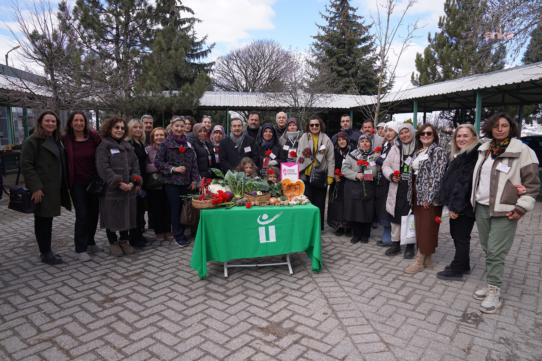 Tepebaşı Belediye Başkanı Ataç'tan üretici kadınlara 8 Mart ziyareti