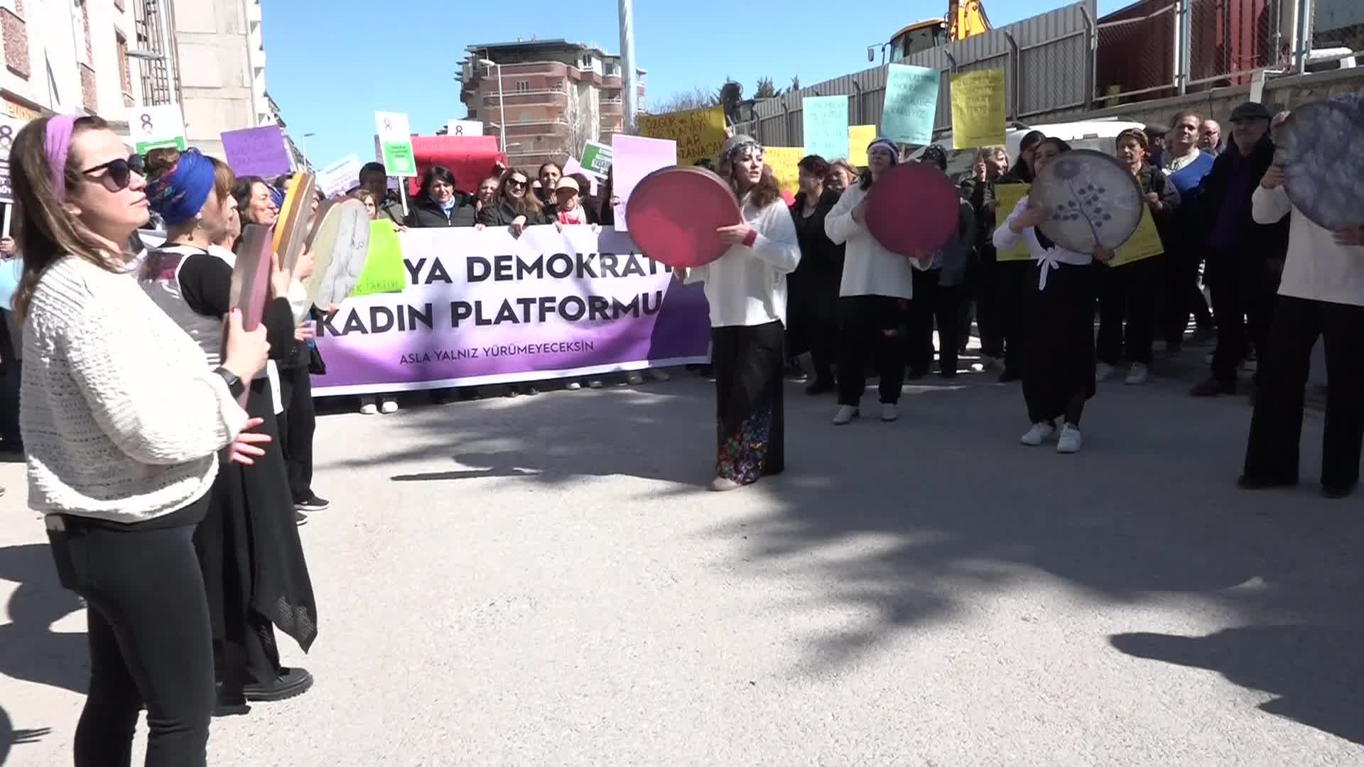 8 Mart’ta Malatya’da kadın yürüyüşü: Ayrımcılığa, şiddete, eşitsizliğe ve savaşlara karşı örgütlü mücadeleye çağırıyoruz