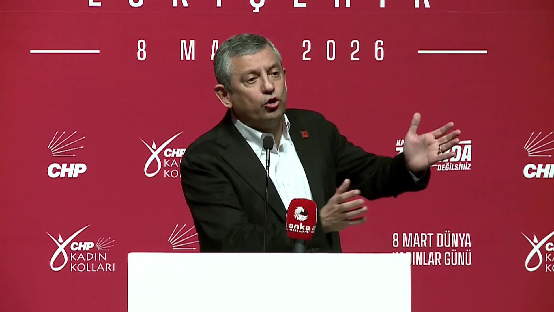 Özgür Özel, Eskişehir'de "8 Mart Kadınlar Günü" panelinde konuştu: “Ne zaman iktidar olacağız, cumhurbaşkanımız İstanbul Sözleşmesi’ni yeniden onaya yollayacak”