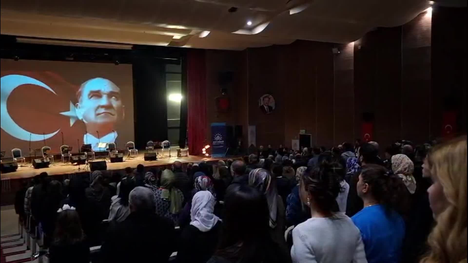 Adıyaman’da "Kommagene Kadın Korosu" konseri ve "Bir Kadın Bir Renk" resim sergisi düzenlendi