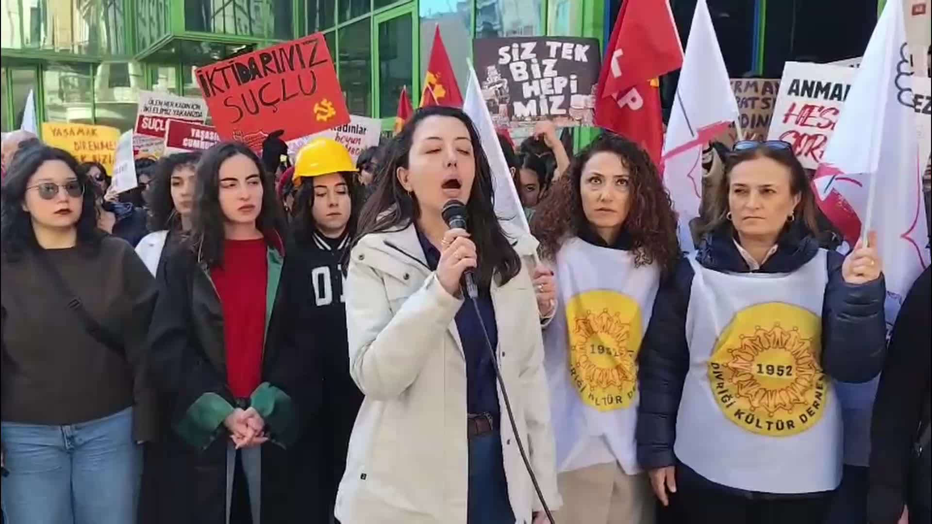 Kadın Dayanışma Komiteleri, 8 Mart'ta sokakları doldurdu