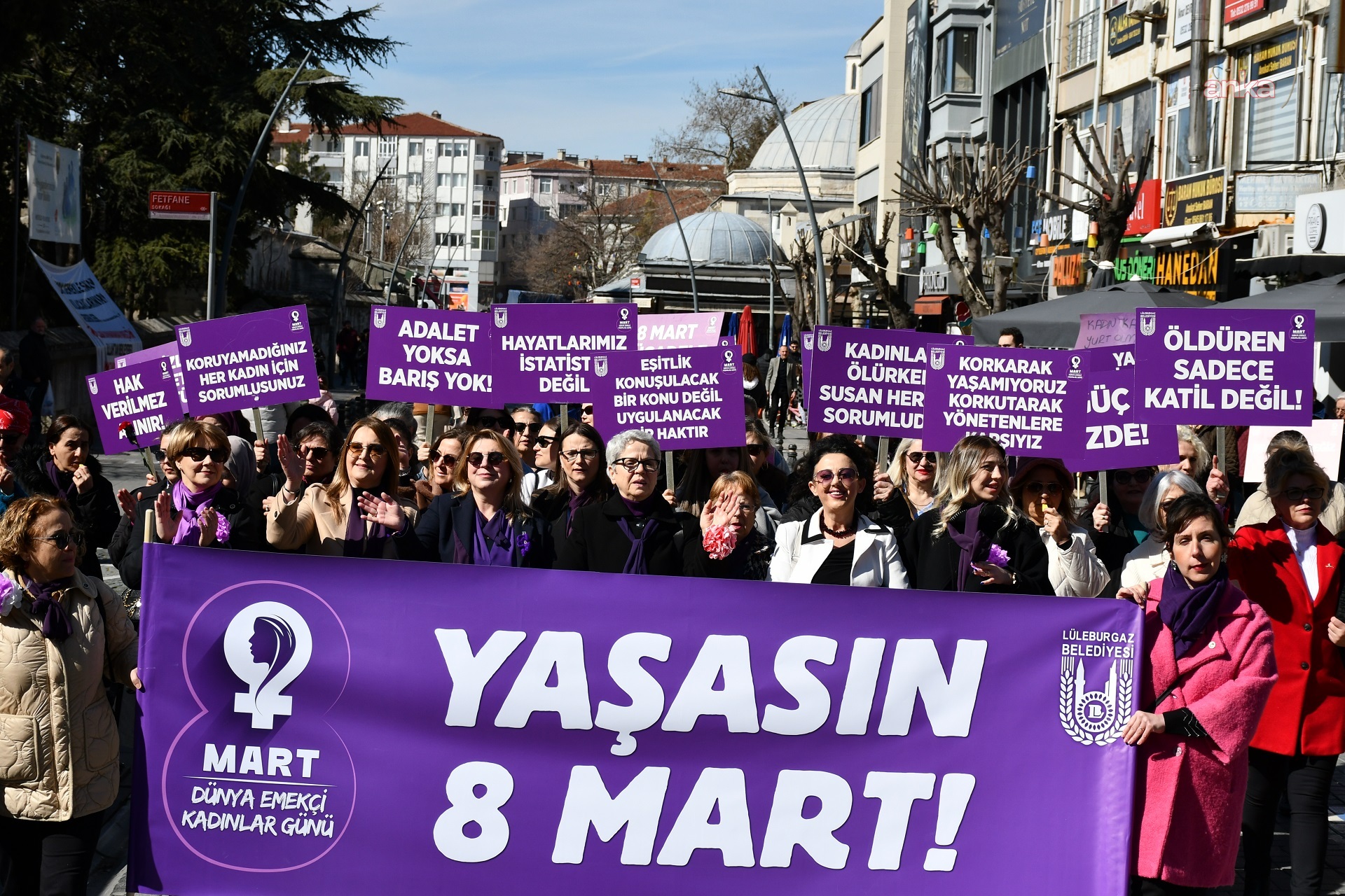 Lüleburgaz’da kadınlar, eşitlik ve dayanışma için yürüdü