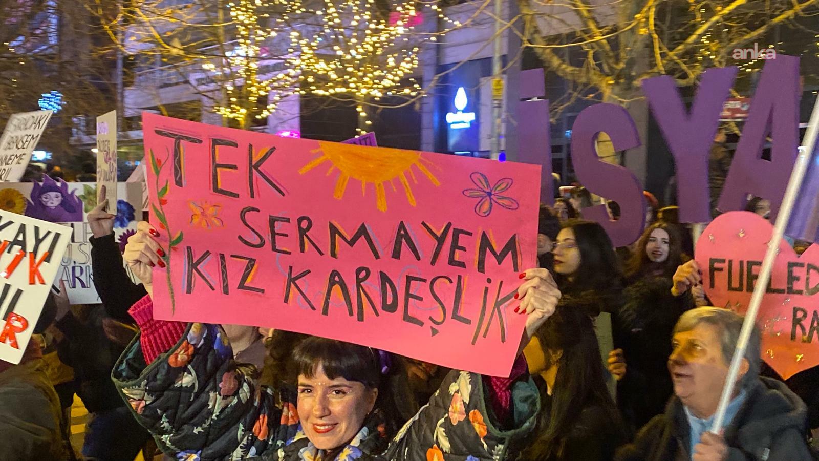 Dünya genelinde kadınlar, 8 Mart’ta sokaktaydı: İran, Filistin ve Afgan kadınlarına destek sloganları atıldı