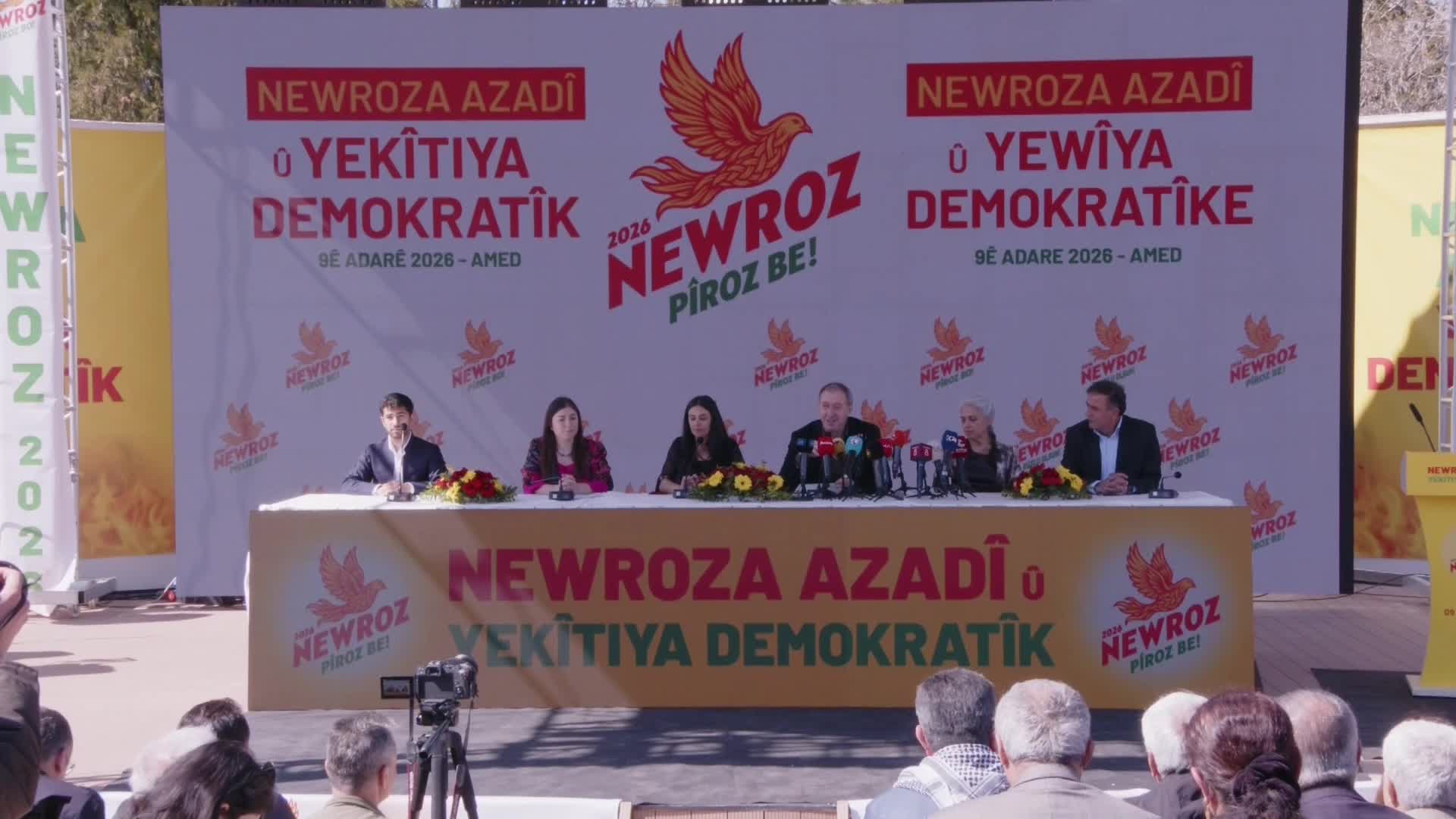 Diyarbakır'da 2026 Nevruz "deklarasyonu" açıklandı… Tuncer Bakırhan: “Bugün Orta Doğu'da bizim kaderimizin belirlendiği bir süreçten geçiyoruz”