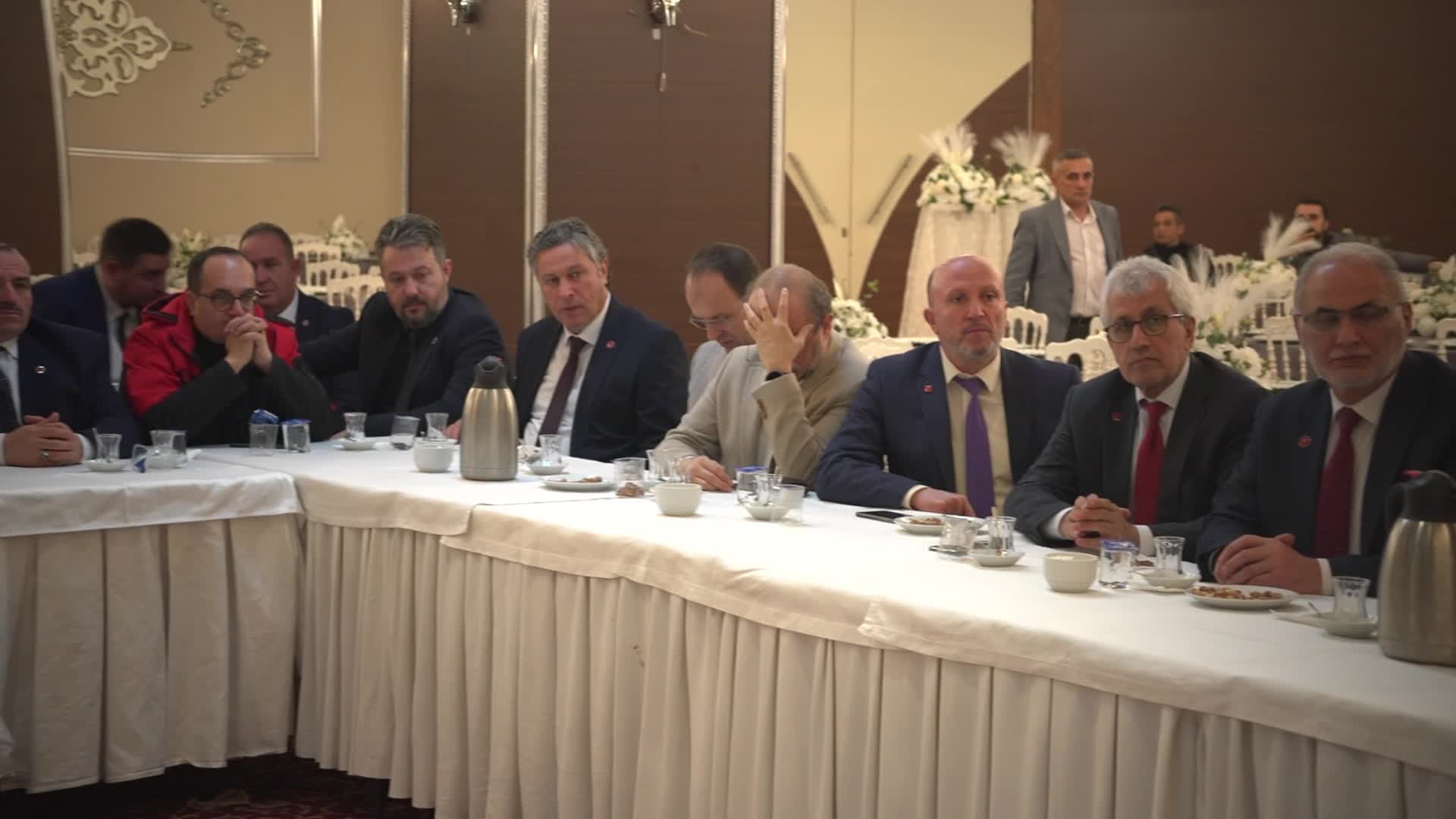 Mahmut Arıkan: Amerika ve İsrail’in saldırılarını meşrulaştıracak bir hamlenin Türkiye tarafından atılmasından ciddi şekilde tedirginiz