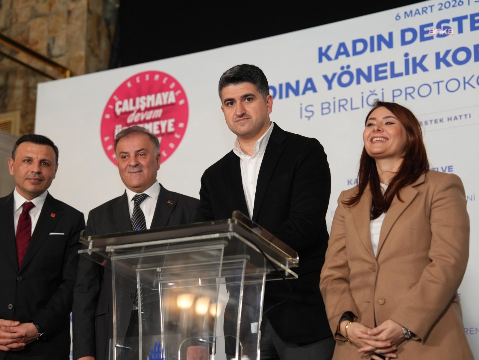 Ataşehir'de kadınlara yönelik koruyucu ve destekleyici hizmetler yaygınlaştırılıyor