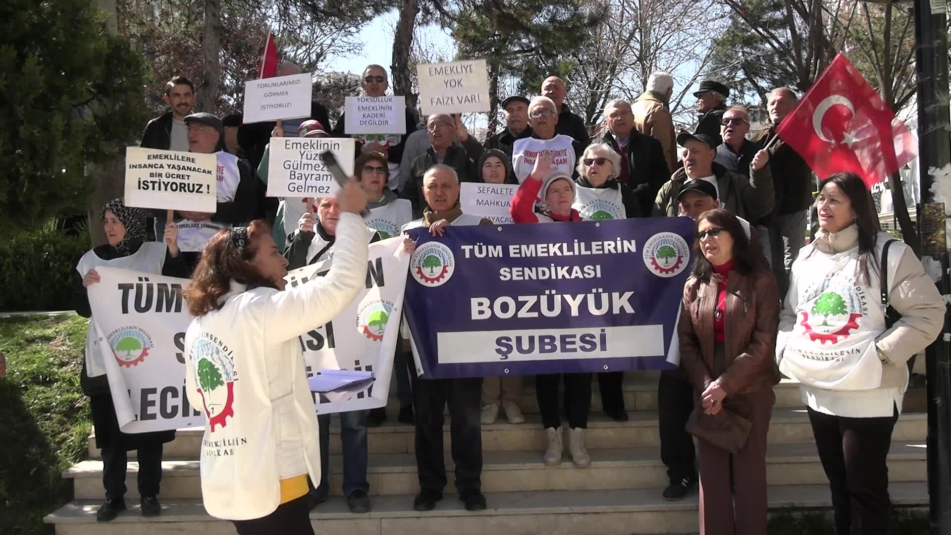 Emekliler Bilecik’ten haykırdı: “Sandıkta görüşeceğiz”