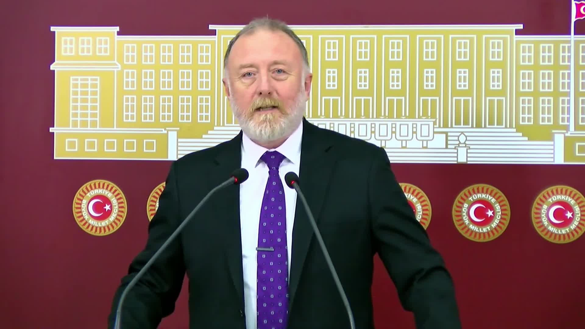 İzmir Büyükşehir Belediye Başkanı Tugay’dan Bakanlığa ‘Körfez’ tepkisi: Sadece bizi suçlayıp maruz her şeyi olduğu gibi ortada bırakıyorlar