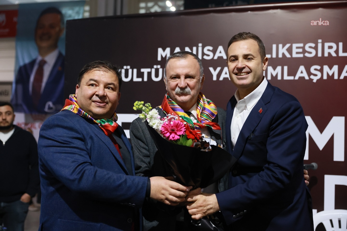 Balıkesirliler, Manisa’da kurulan iftar sofrasında bir araya geldi