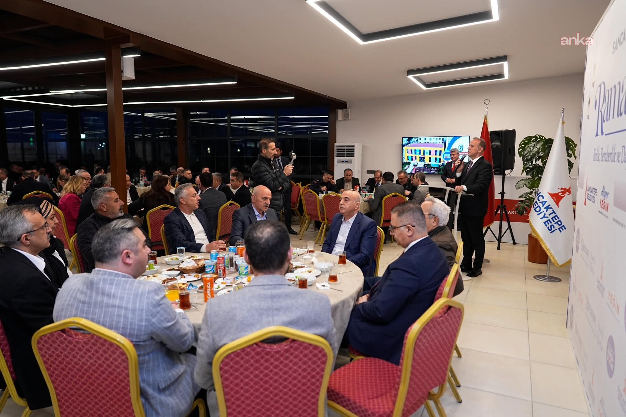 Sancaktepe Belediyesi, ilçe protokolünü iftarda ağırladı