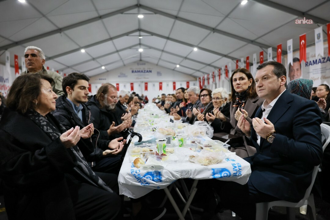 Silivri Belediye Başkanı Balcıoğlu, iftarda vatandaşlarla buluştu