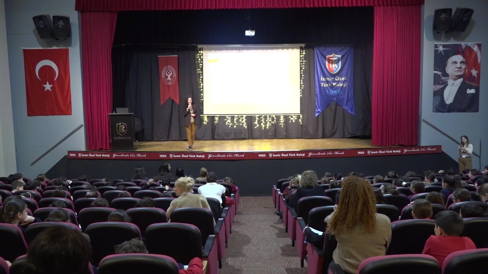Bornova’da ilk ve ortaokul öğrencilerine kapsamlı sağlık eğitimi
