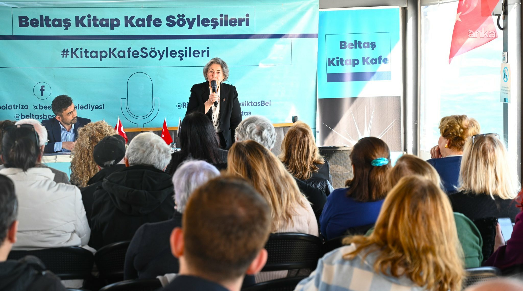 Nazan Moroğlu Beşiktaş’ta kadın haklarını anlattı