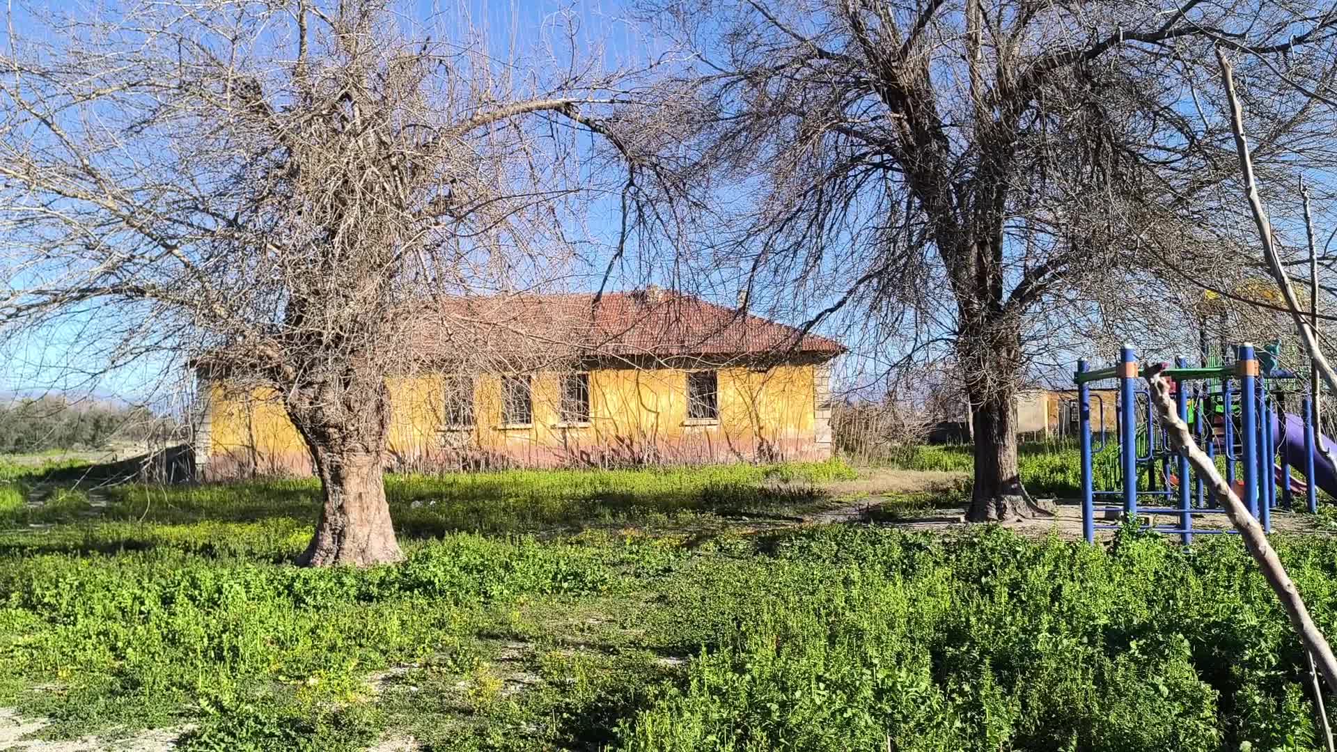 Osmaniye'nin Çınar köyü sakinlerinden Bakan Tekin'e tepki: 70-75 yıllık okulun tuvaleti de lojmanı da vardı