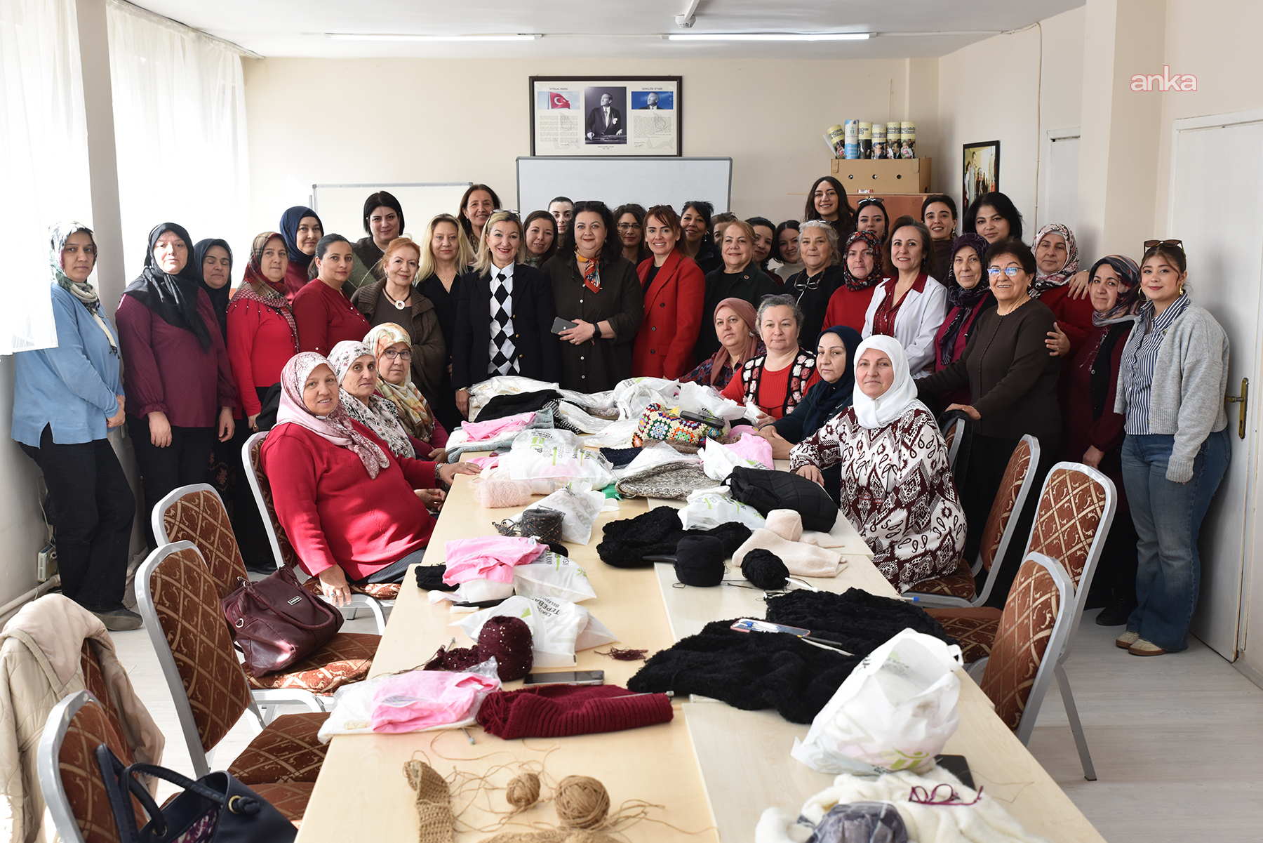 Tepebaşı Belediyesi'nden Çukurhisar Belde Evi kursiyerlerine yönelik bilgilendirme çalışması