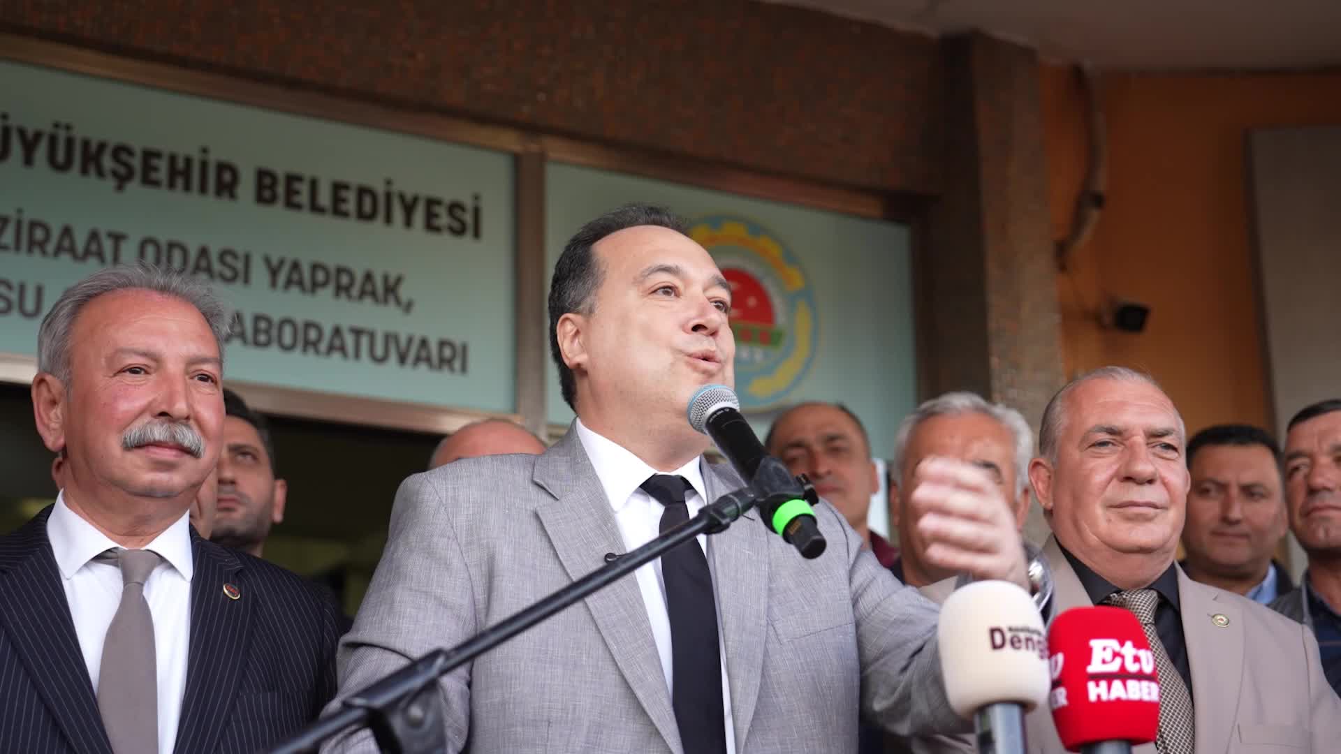 Manisa Salihli'de "Yaprak, Toprak ve Su Analiz Laboratuvarı" hizmete açıldı... Büyükşehir Belediye Başkanı Dutlulu: "Bilinçli tarımla çiftçimizin maliyetini düşüreceğiz"