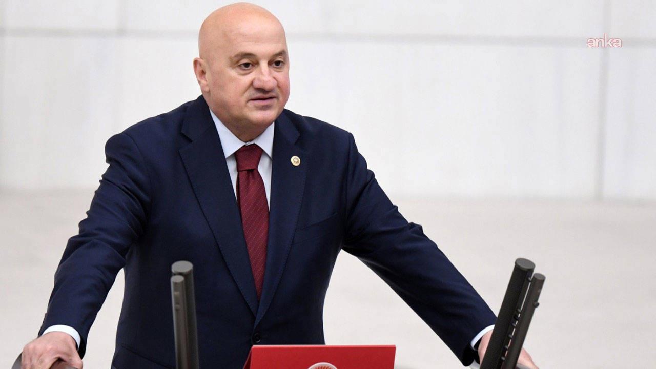 CHP’li Bayraktutan, Cumhurbaşkanı Yardımcısı Yılmaz'a TRT yayınında “Yurtta sulh, cihanda sulh” pankartının gösterilmediği iddiasını sordu