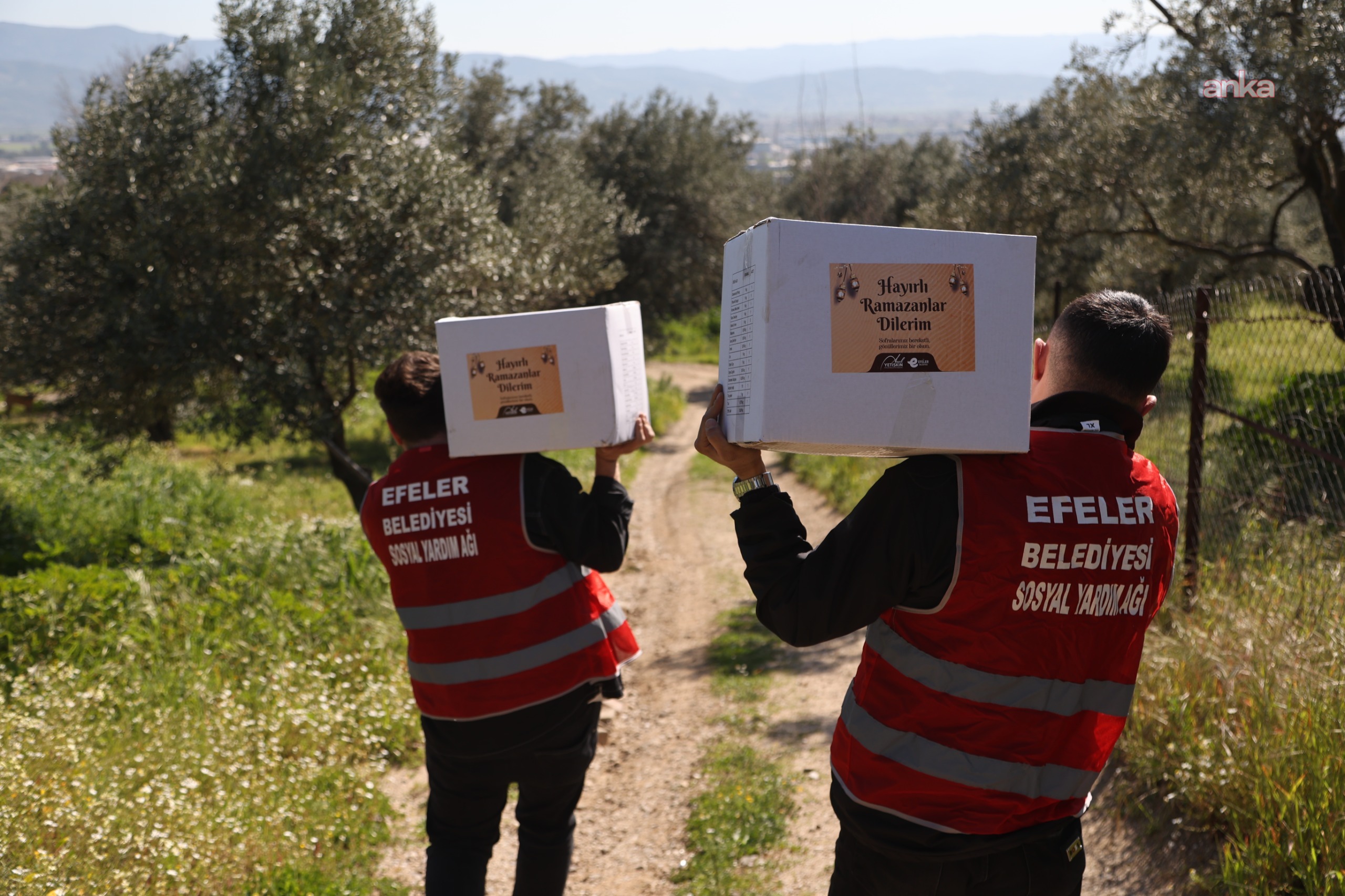 Efeler Belediyesi'nin "Kardeş Eli" projesiyle ramazan dayanışması sürüyor