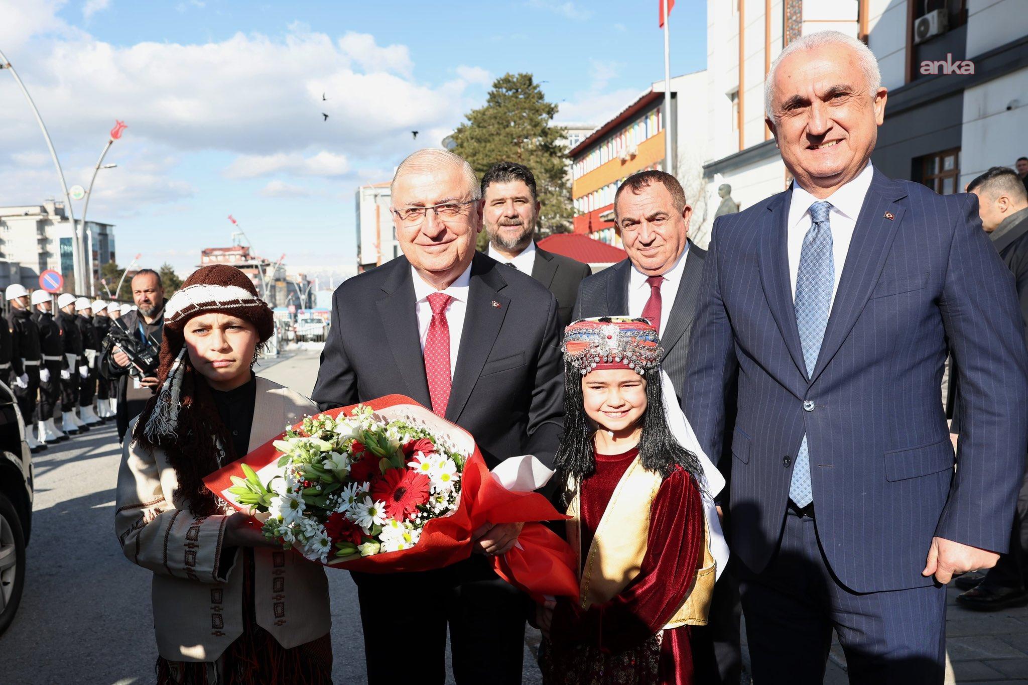 Milli Savunma Bakanı Güler, Muş Hava Meydan Komutanlığı ve Muş Valiliği’ni ziyaret etti