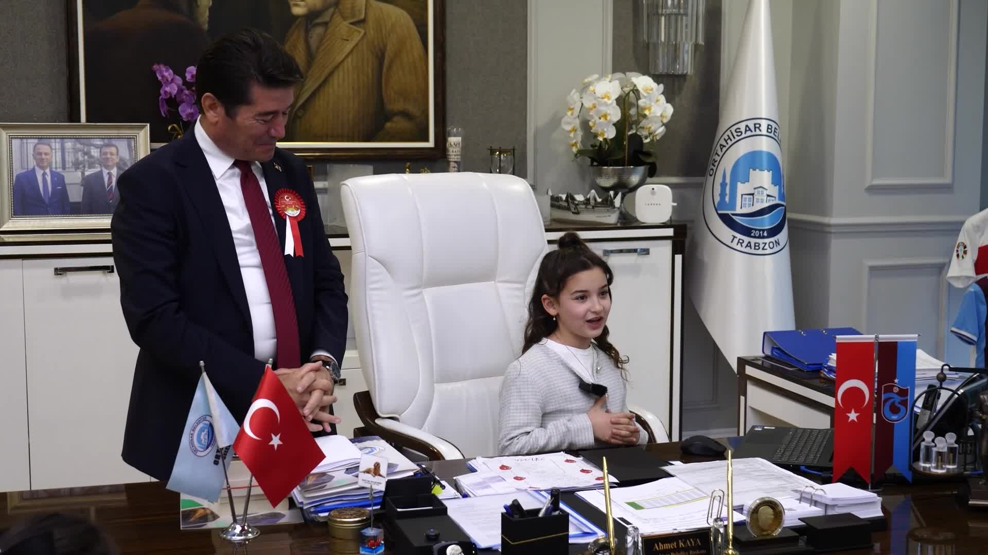 23 Nisan’ın çocuk başkanı Lina Saka, matematikte dünya şampiyonu oldu