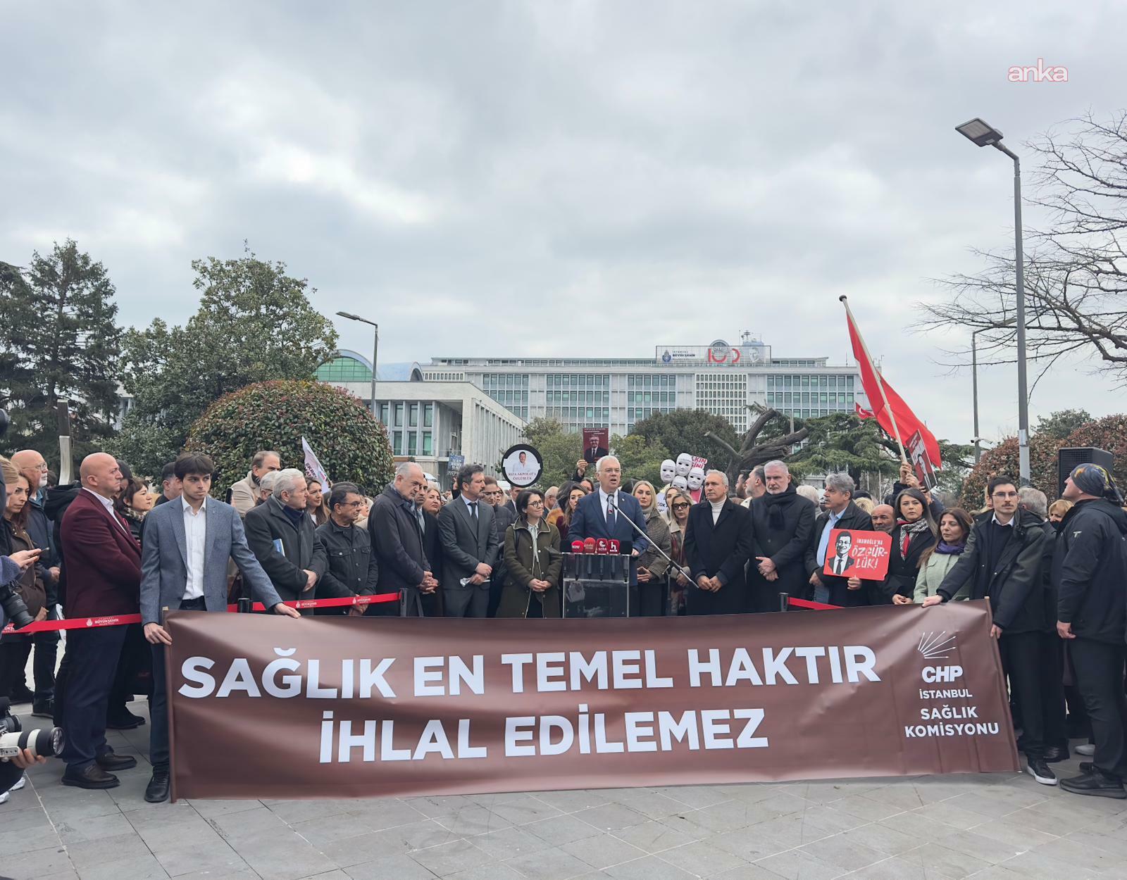 CHP Sağlık Politika Kurulu Başkanı Pala: Mahpuslar sağlık hizmetlerine erişemeyerek iki kere cezalandırılıyor; Adalet ve Sağlık Bakanlığı topu birbirine atıyor