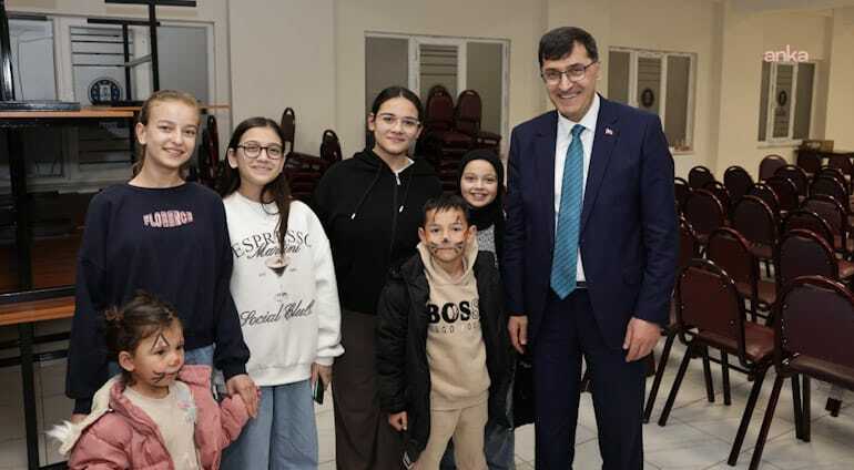 Kütahya Belediye Başkanı Kahveci, ramazan programında vatandaşlar ile buluştu