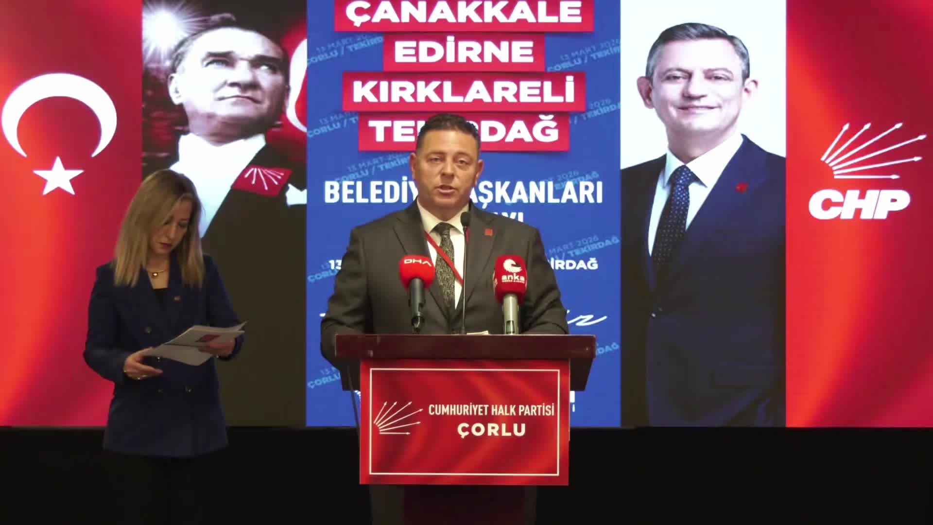 CHP'li Trakya Belediye Başkanları Toplantısı...Çanakkale Belediye Başkanı Muharrem Erkek: "Asla ve asla bir milim dahi geri adım atmayacağız"
