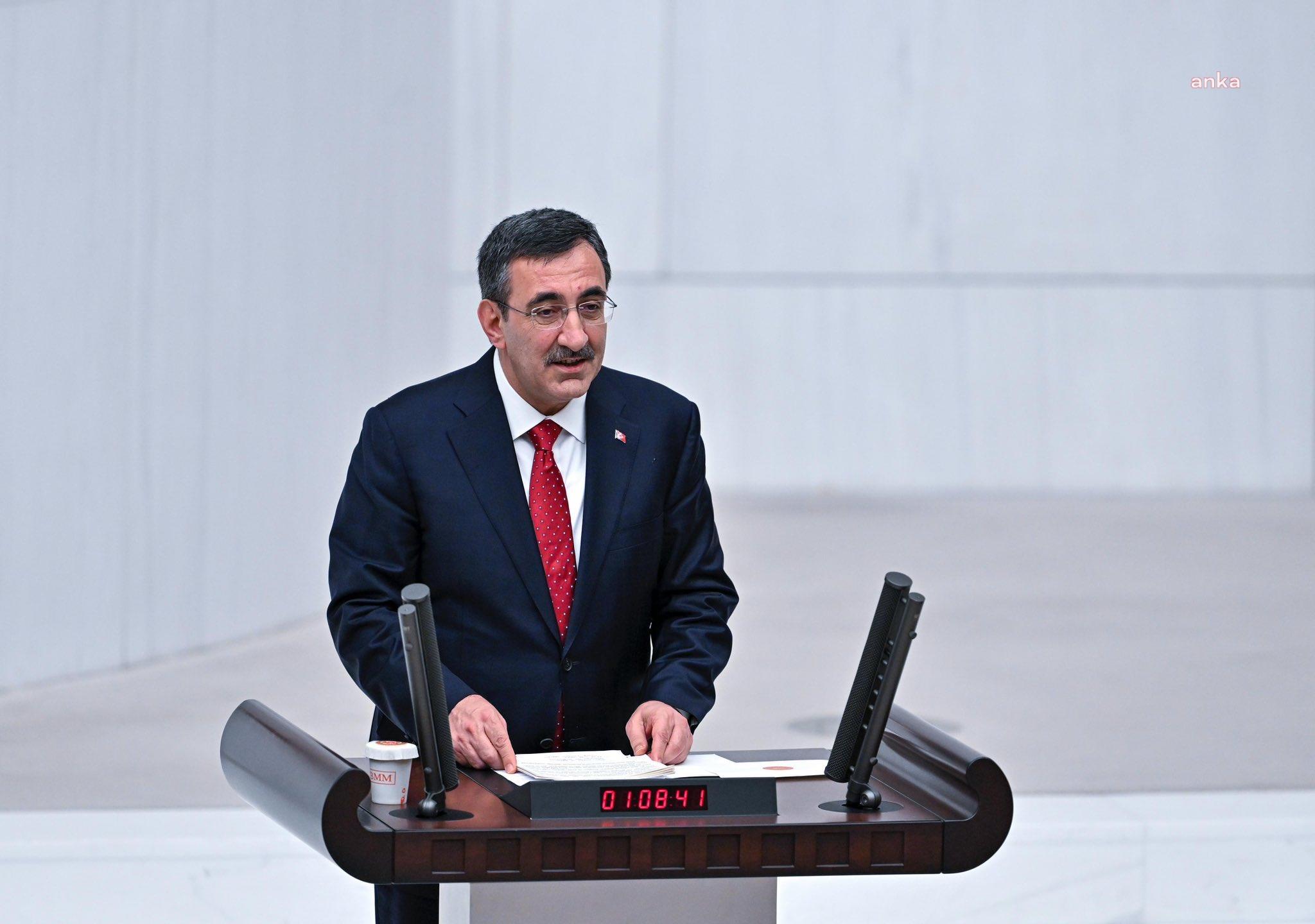 İlber Ortaylı hayatını kaybetti... Cevdet Yılmaz: "İlber Hoca, bilgisi, eserleri ve yetiştirdiği nesillerle ülkemizin fikir hayatında derin izler bırakmıştır"