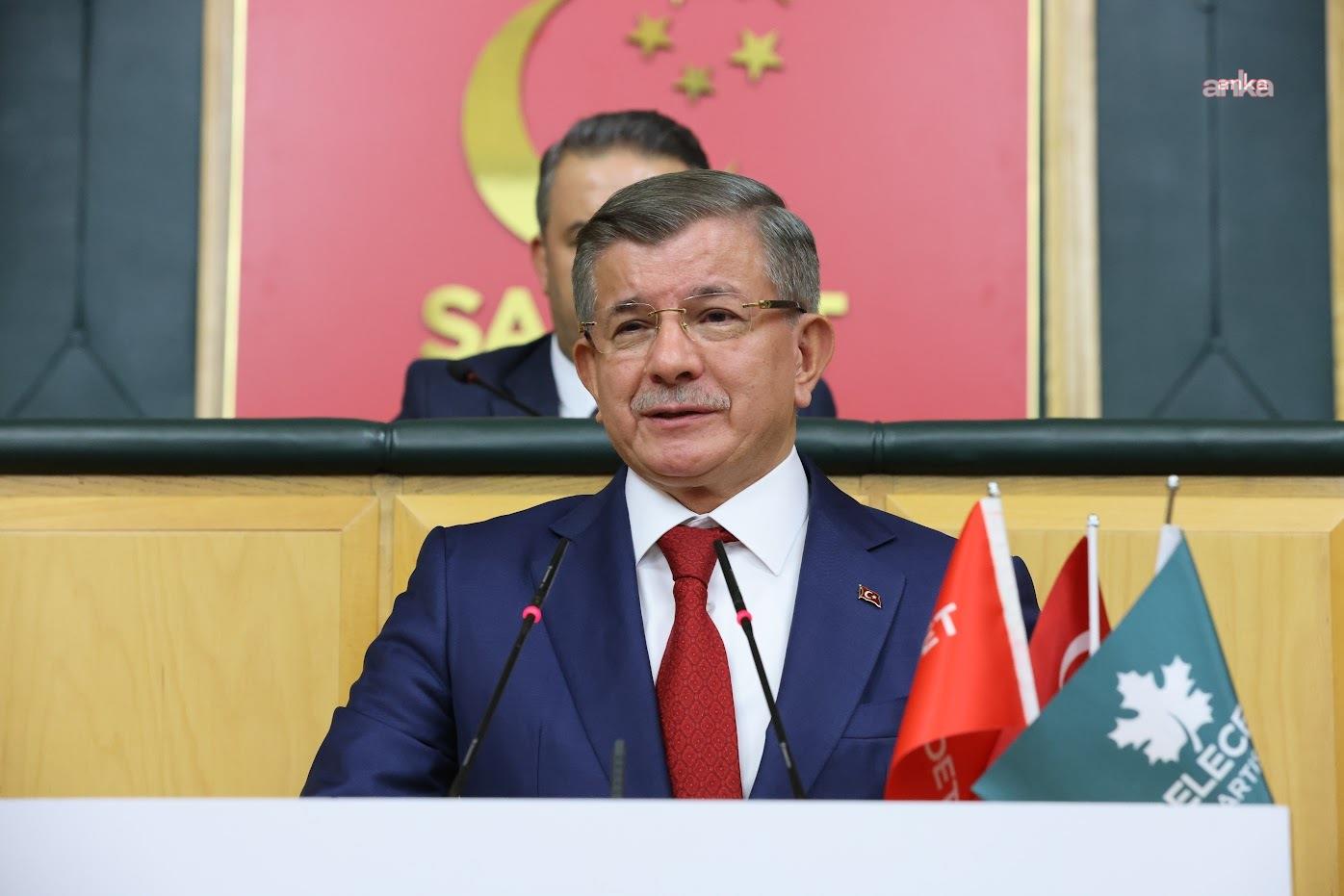 İlber Ortaylı hayatını kaybetti... Ahmet Davutoğlu: "İlber Hoca'ya Allah’tan rahmet; kederli ailesine, sevenlerine ve ilim camiamıza başsağlığı diliyorum"