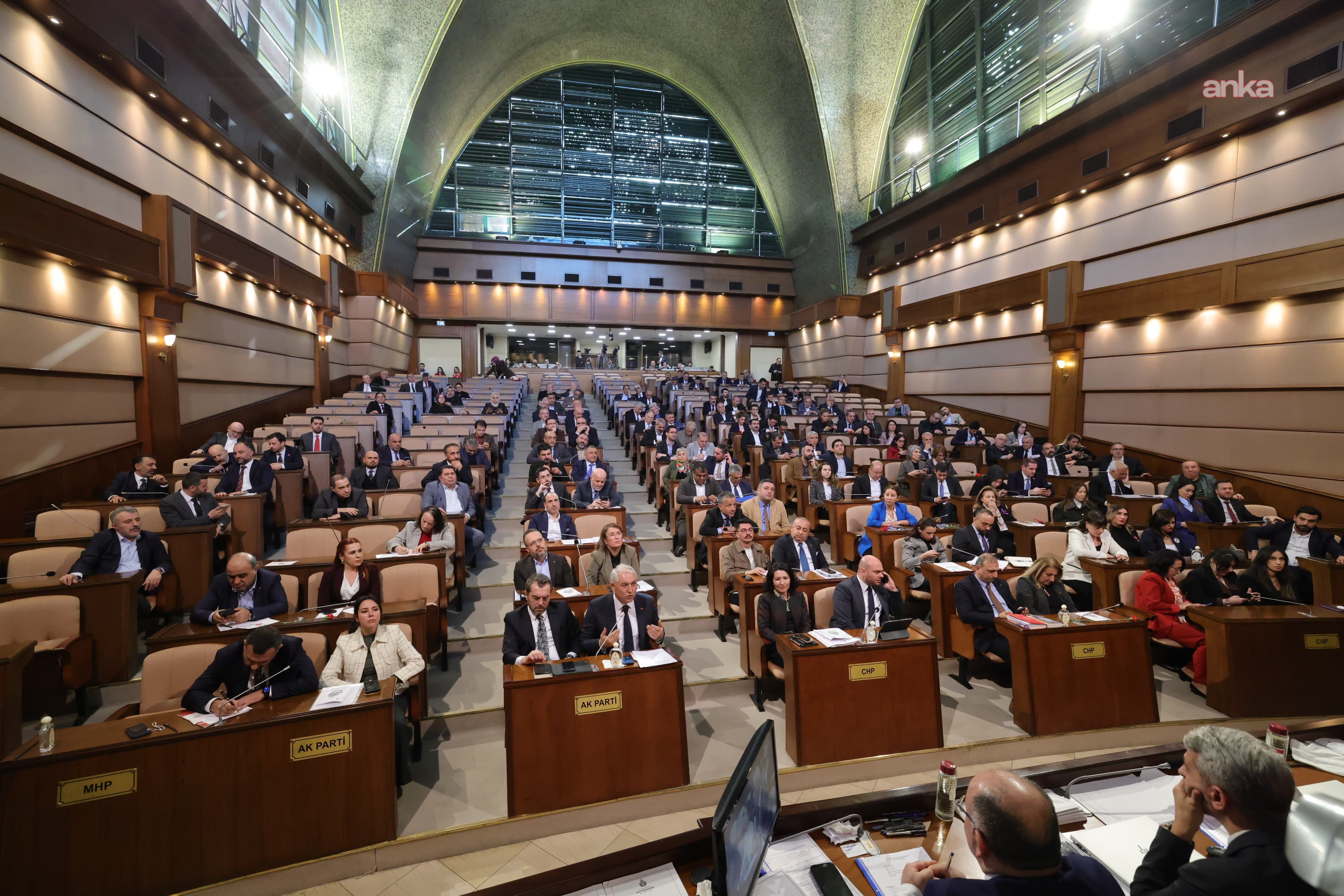 İBB’den depremle mücadelede yeni adım: Binasını güçlendirecek vatandaşlara kira yardımı