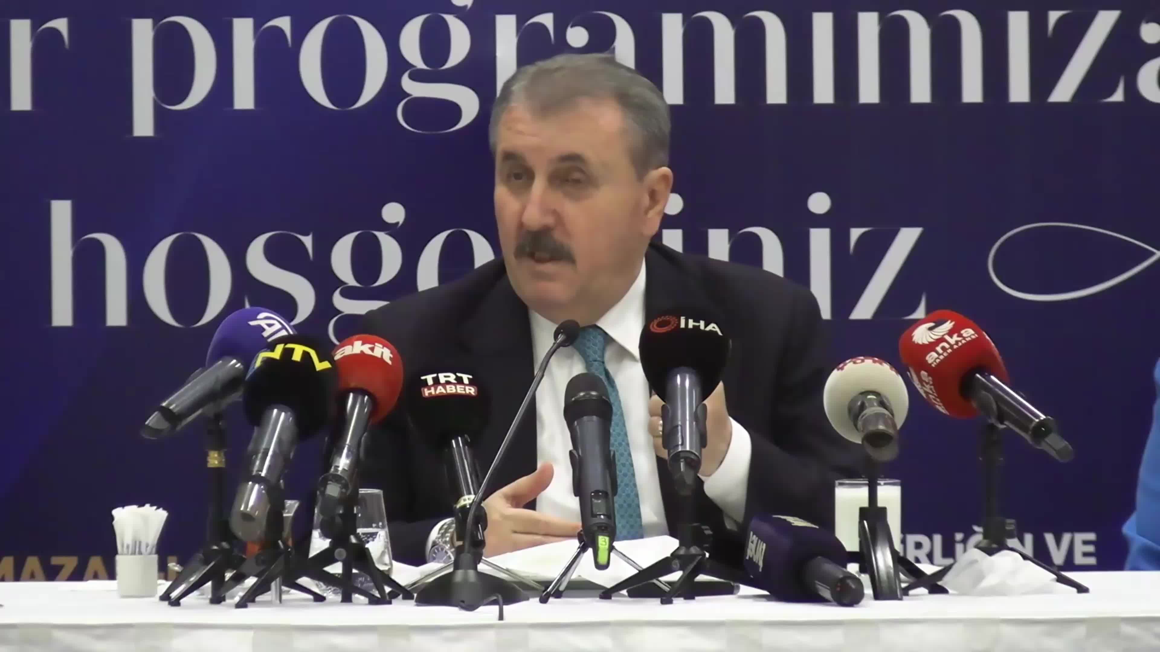 Mustafa Destici'den "İBB Davası" açıklaması: Bu tür davaların canlı yayınlanmasının doğru olmadığını düşünüyorum