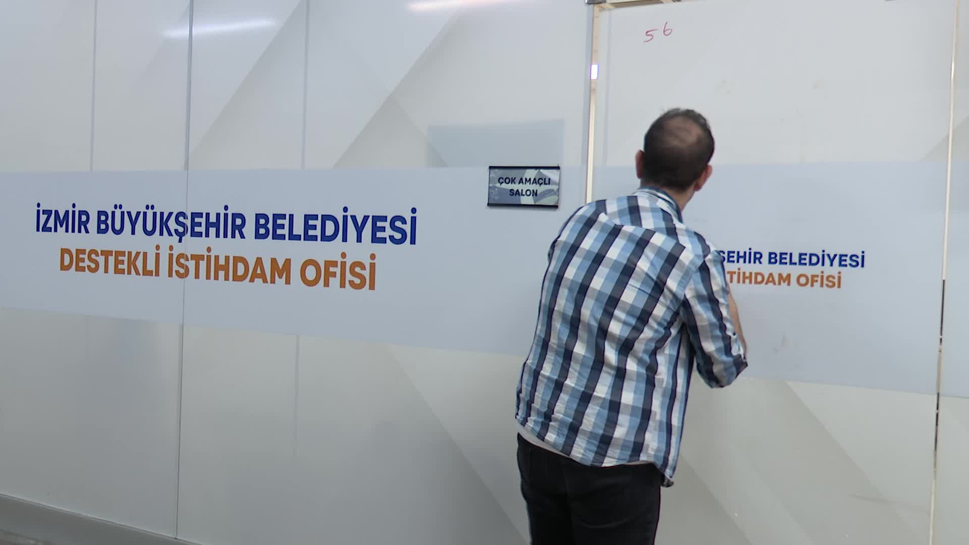 Asperger sendromlu yüksek mühendis, Eşrefpaşa Hastanesi’nde görevde