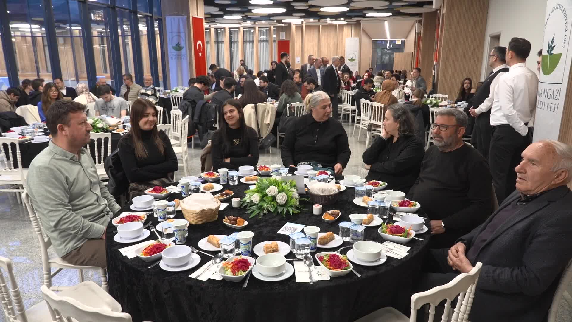 Osmangazi Belediyesi, üniversite gençlik kulüp başkanlarını bir araya getirdi