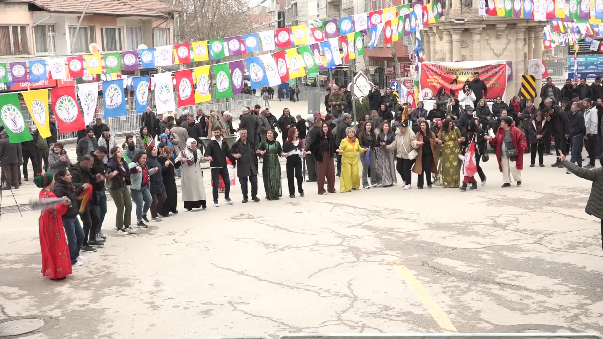 DEM Parti Malatya’da Nevruz kutladı: Koru, “Bu sorun terör değil, özgürleşme sorunudur”