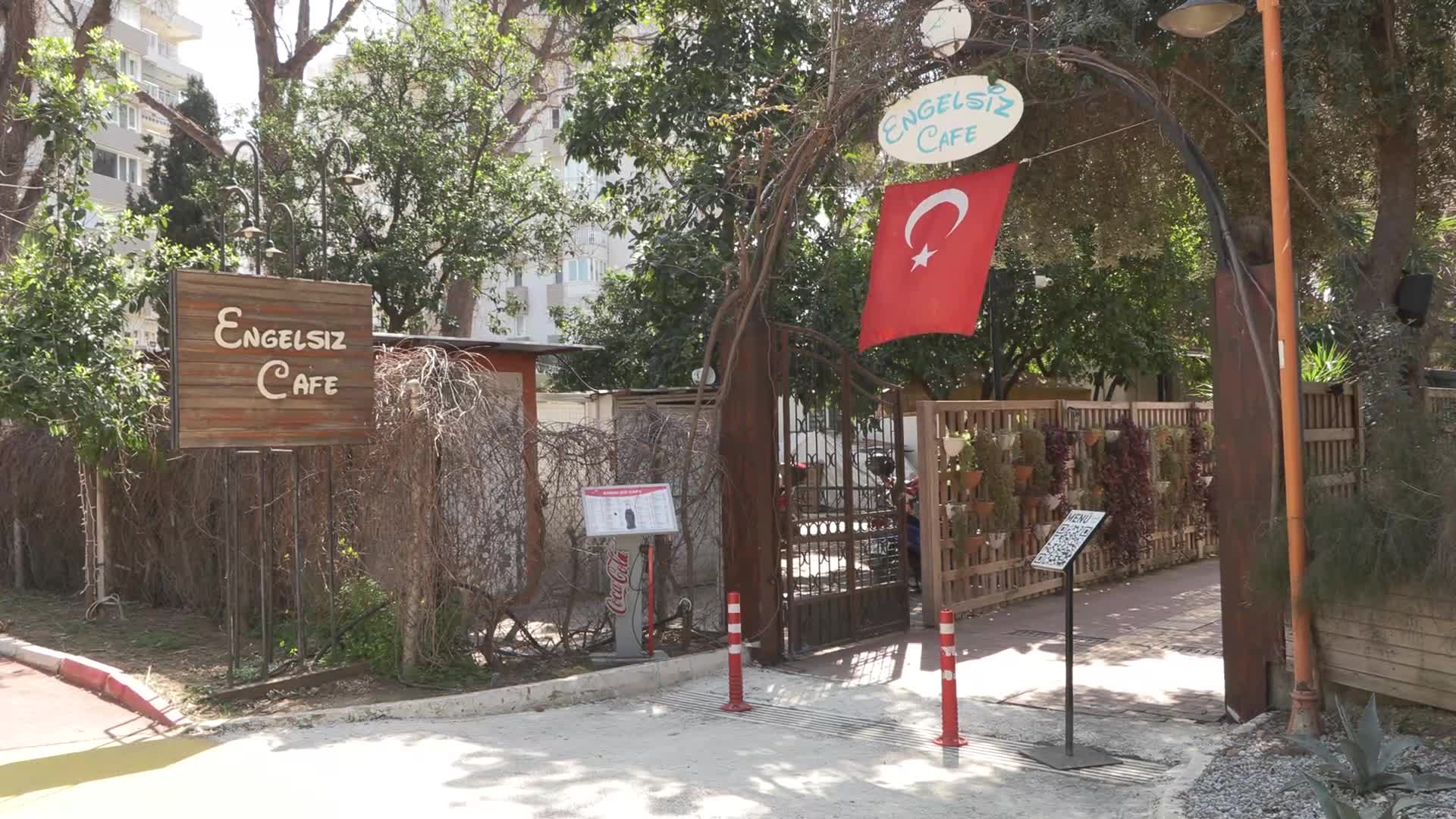 Muratpaşa Belediyesi'nden özel gereksinimli bireylere afet farkındalık eğitimi