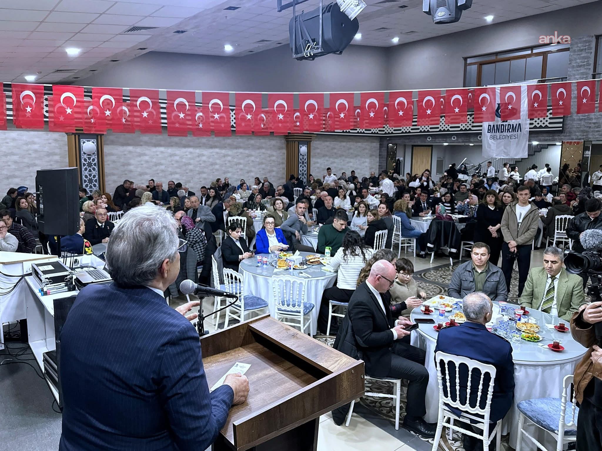 Bandırma Belediye Başkanı Mirza, şehit aileleri ve gazilerle iftarda buluştu