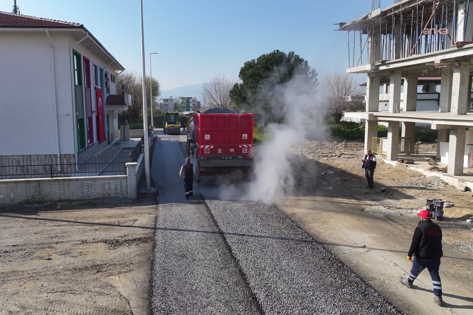 Efeler Belediyesi'nden Umurlu Mahallesi’nde asfalt çalışması