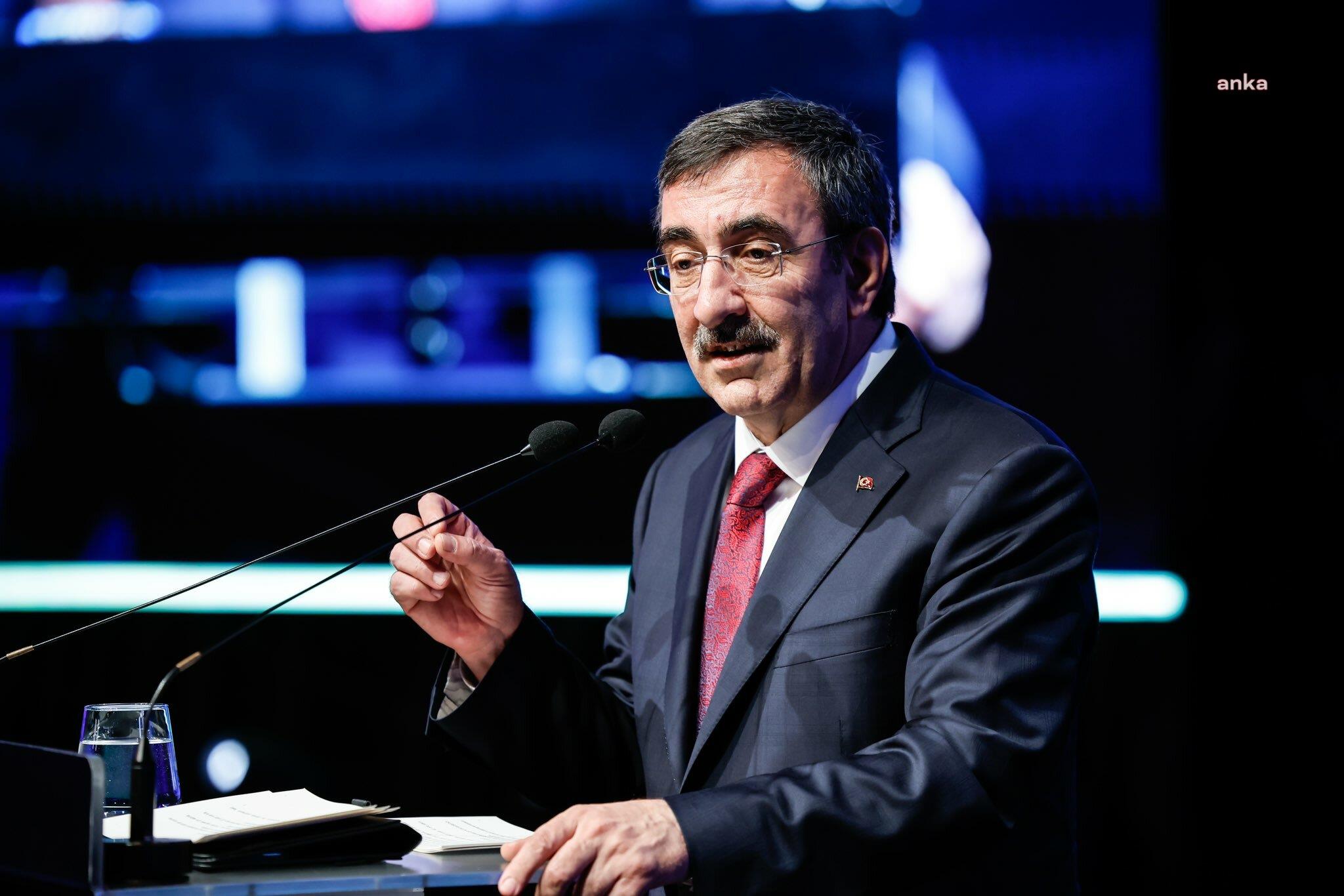 Cumhurbaşkanı Yardımcısı Cevdet Yılmaz'dan Kadir Gecesi mesajı