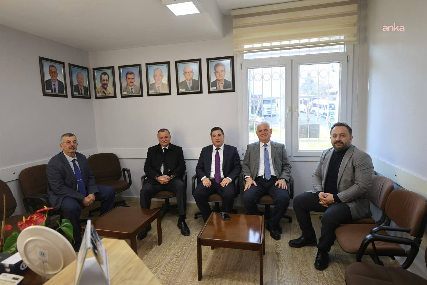 Yunusemre Belediye Başkanı Balaban, Küçük Sanayi Sitesi esnafını dinledi
