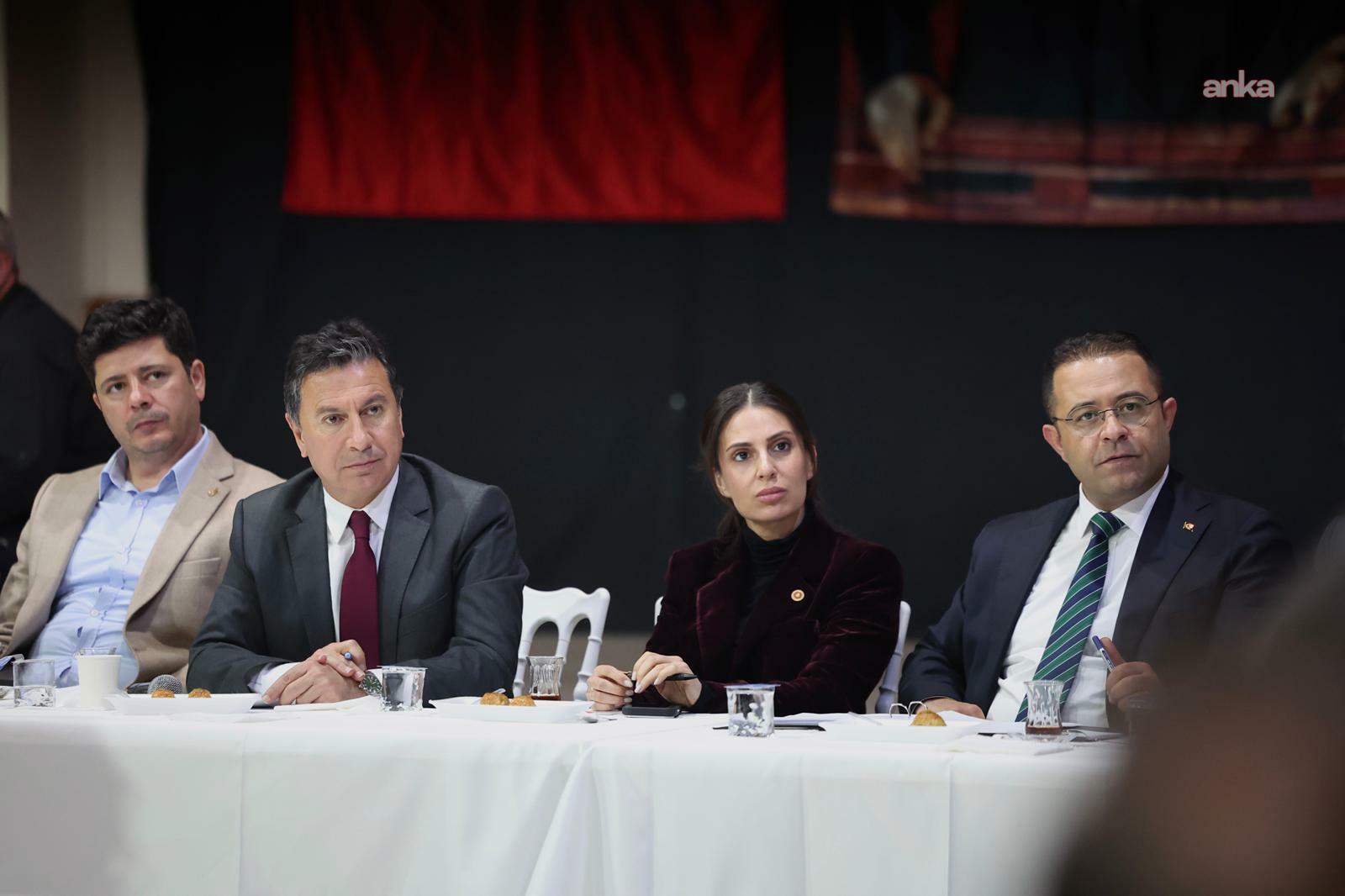 Muğla Belediye Başkanı Aras, Ortaca ve Dalaman’da iftar programlarına katıldı, muhtarlarla yatırımları görüştü