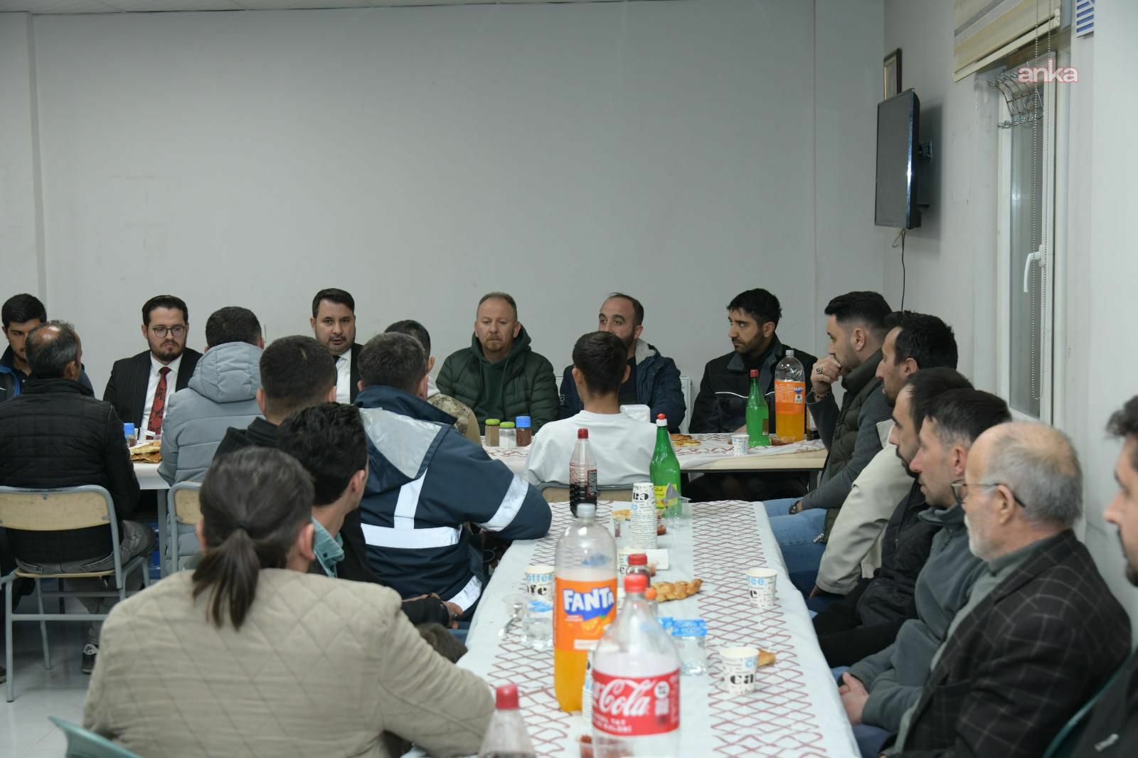 Kahramankazan Belediye Başkanı Çırpanoğlu, KazanBel firması çalışanlarıyla iftar yaptı