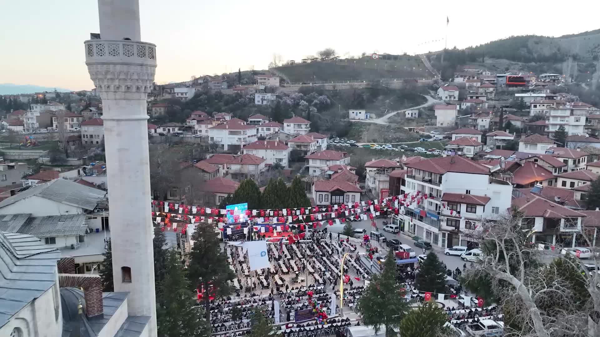 Antalya Büyükşehir Belediyesi Başkan Vekili Özdemir, Kadir Gecesi’ni Elmalı’da geçirdi