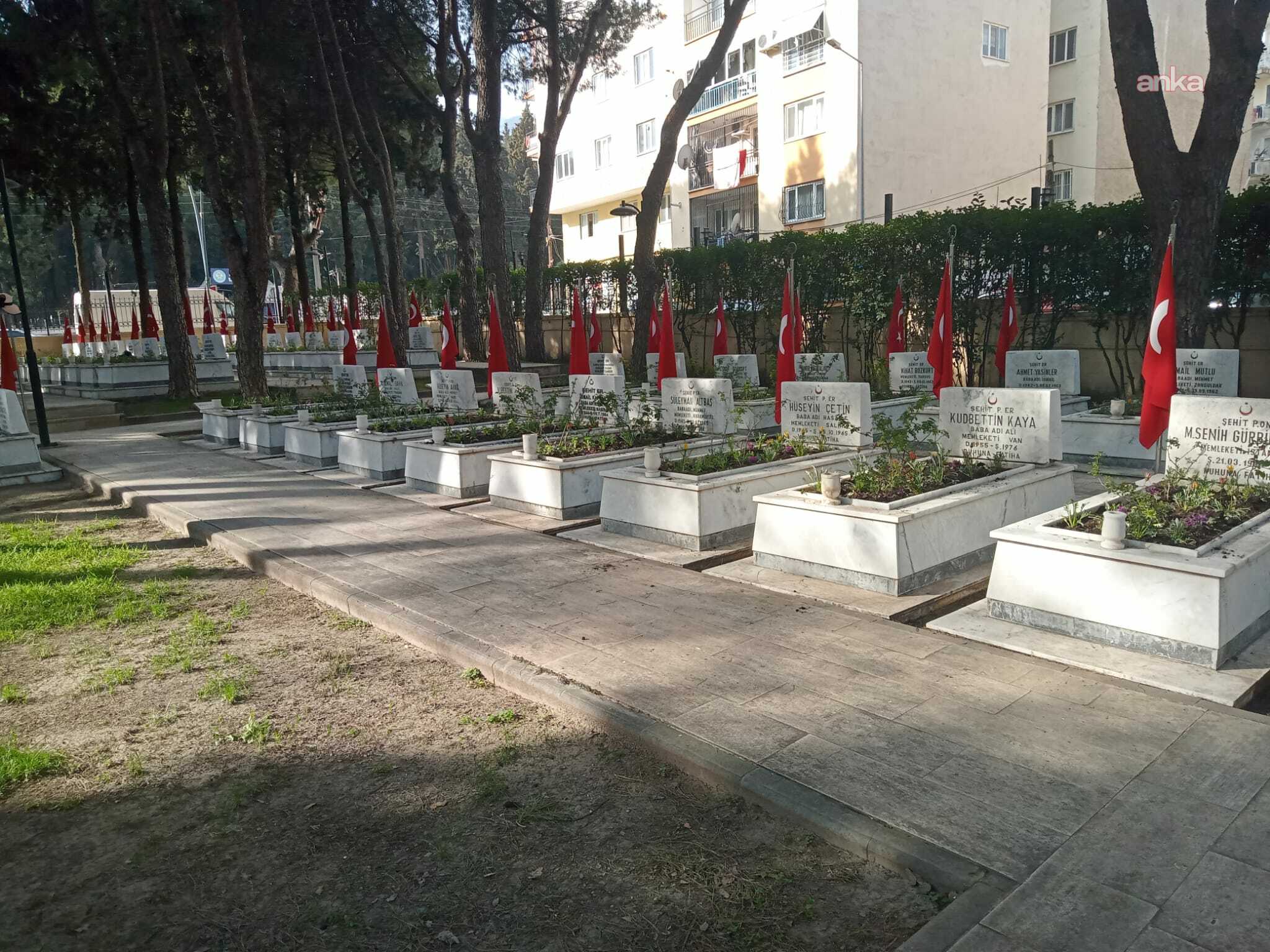 Manisa Büyükşehir Belediyesi, il genelindeki şehitlikleri 18 Mart’a hazırladı