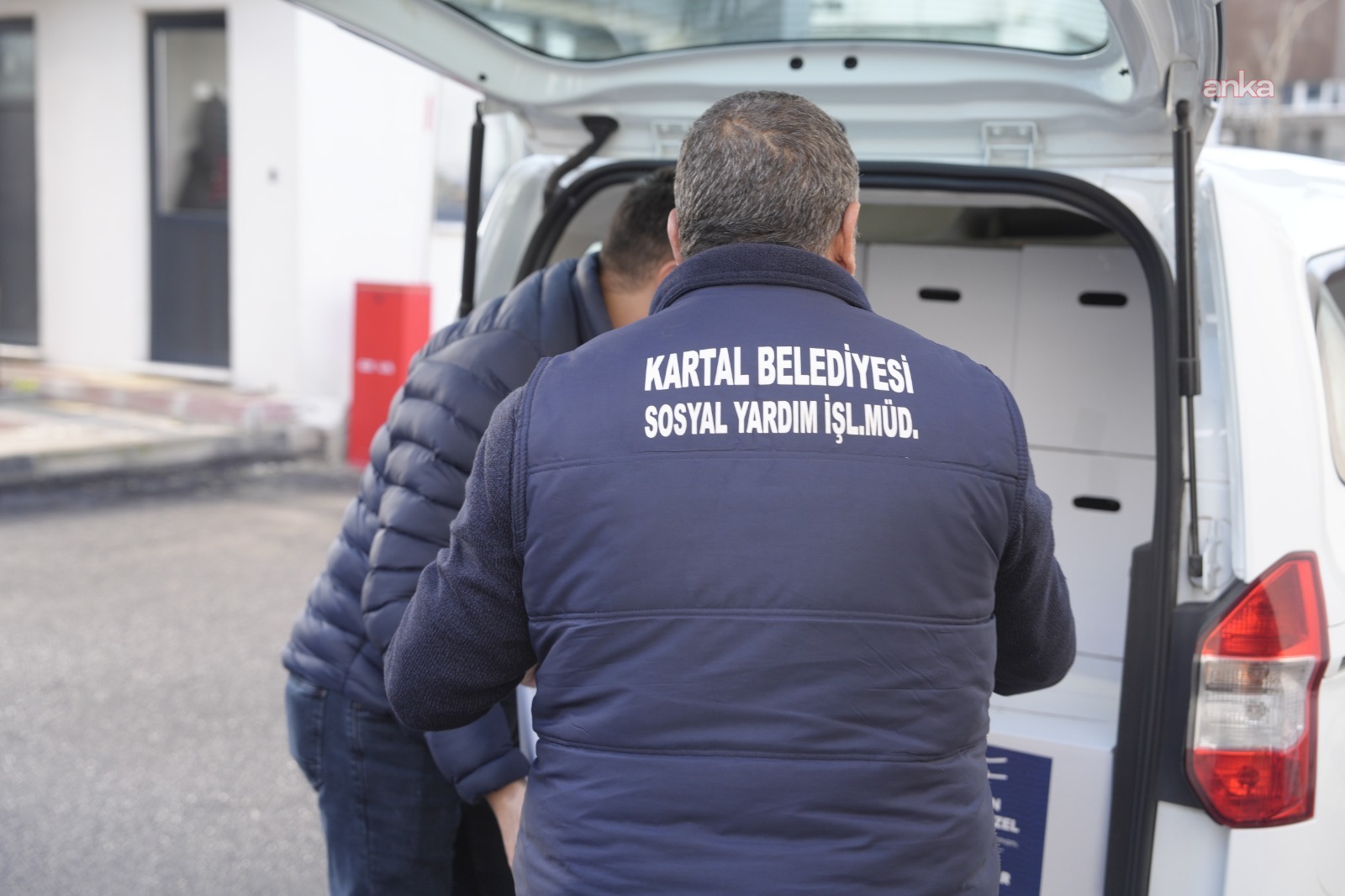 Kartal’da sosyal dayanışma ağı hanelere ulaştı... Ramazan destekleri tamamlandı