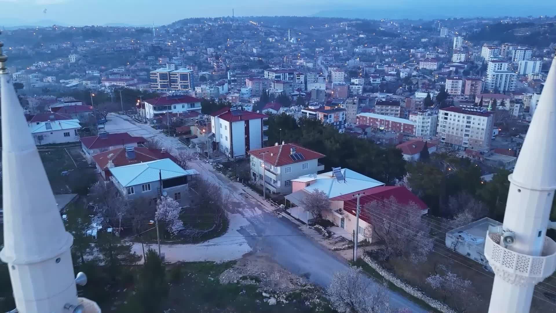 Mersin Büyükşehir Belediye Başkanı Seçer, Gülnarlılarla iftar sofrasında buluştu