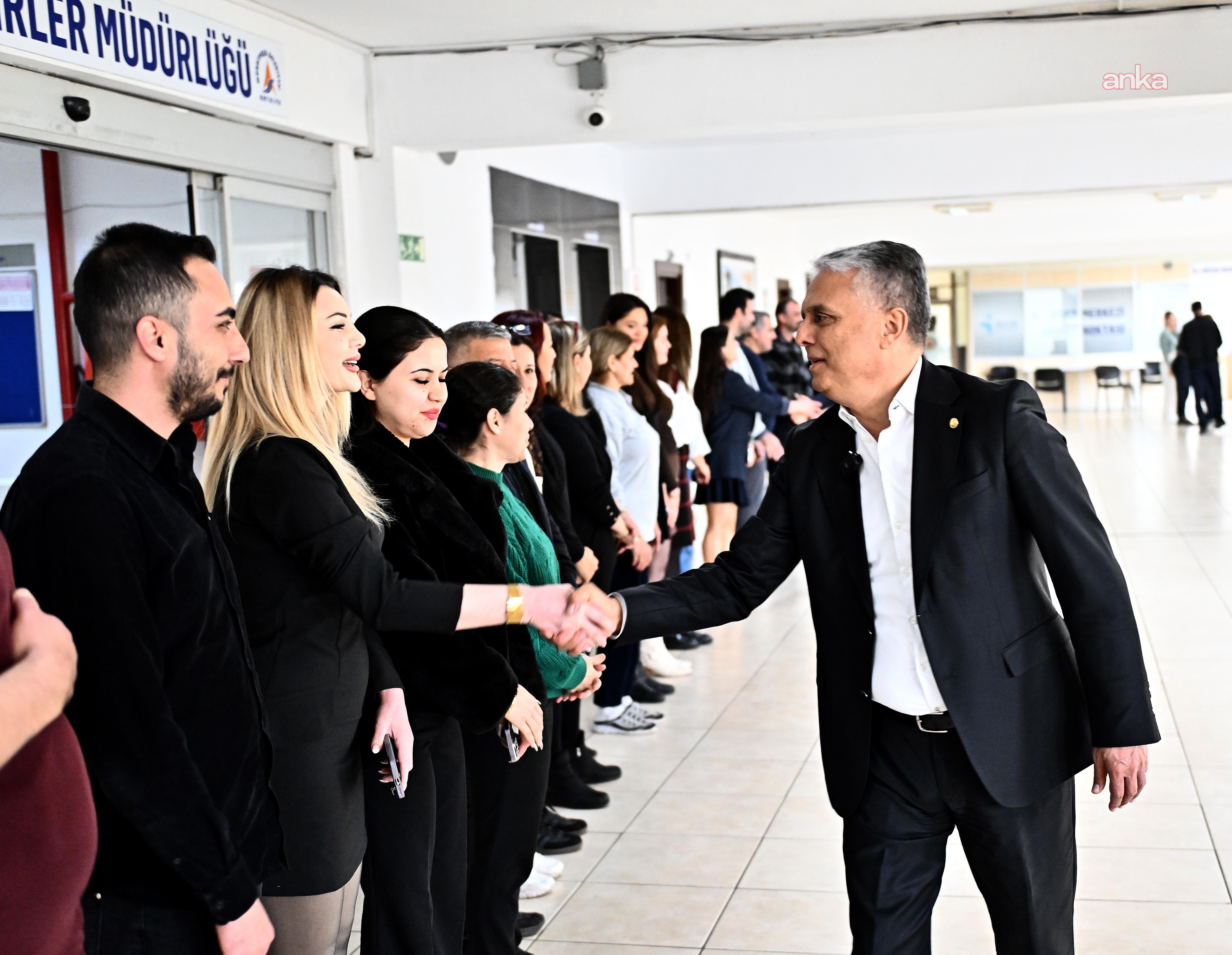 Muratpaşa Belediye Başkanı Uysal, belediye personelinin bayramını kutladı