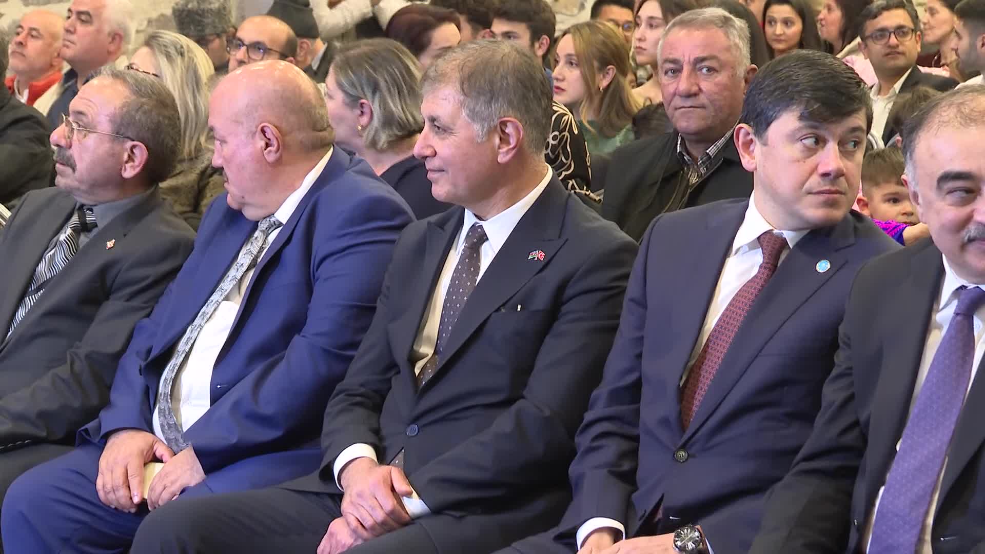 İzmir'de Azerbaycan rüzgarı