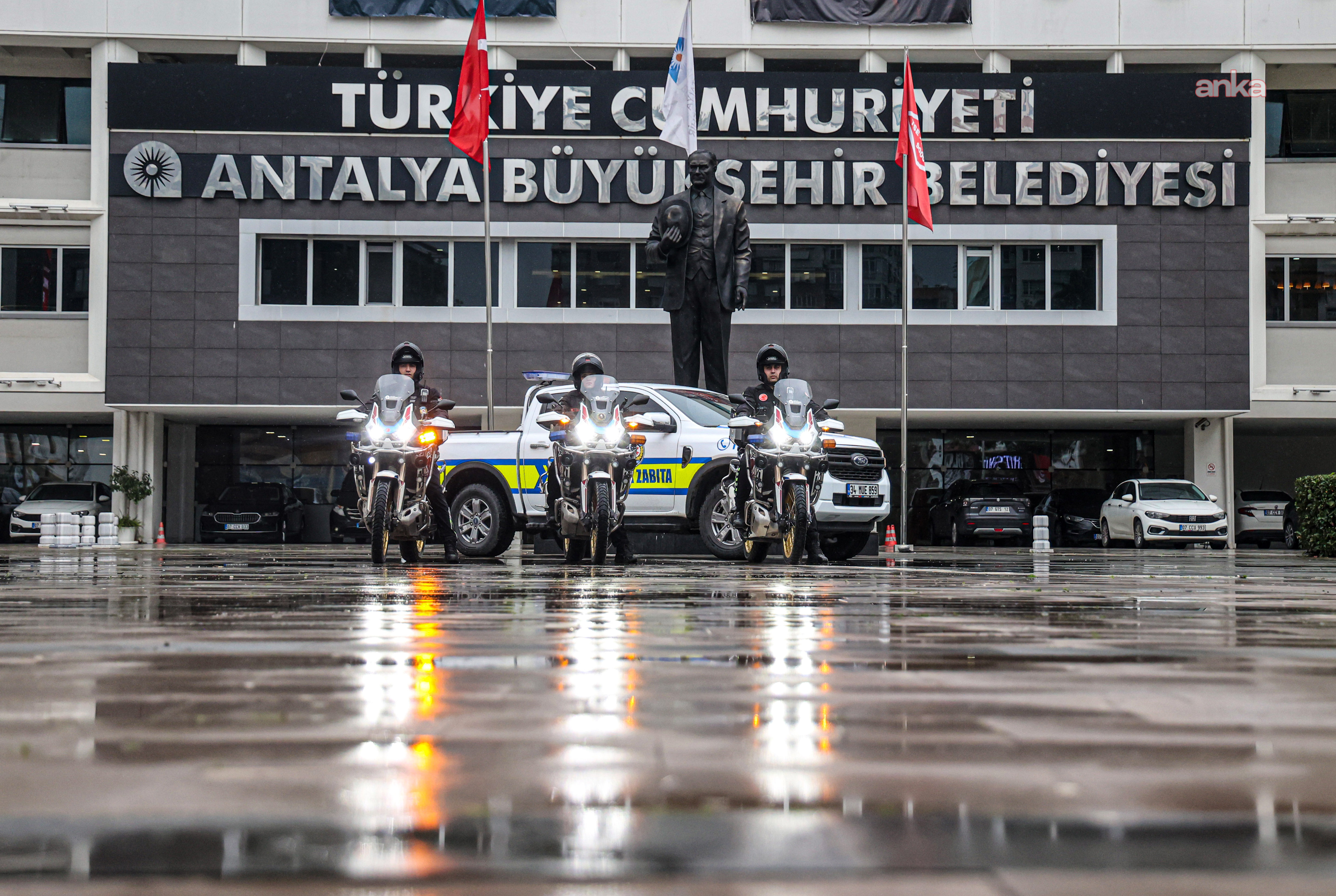 Antalya Büyükşehir Belediyesi, bayram boyunca tüm birimleriyle sahada olacak