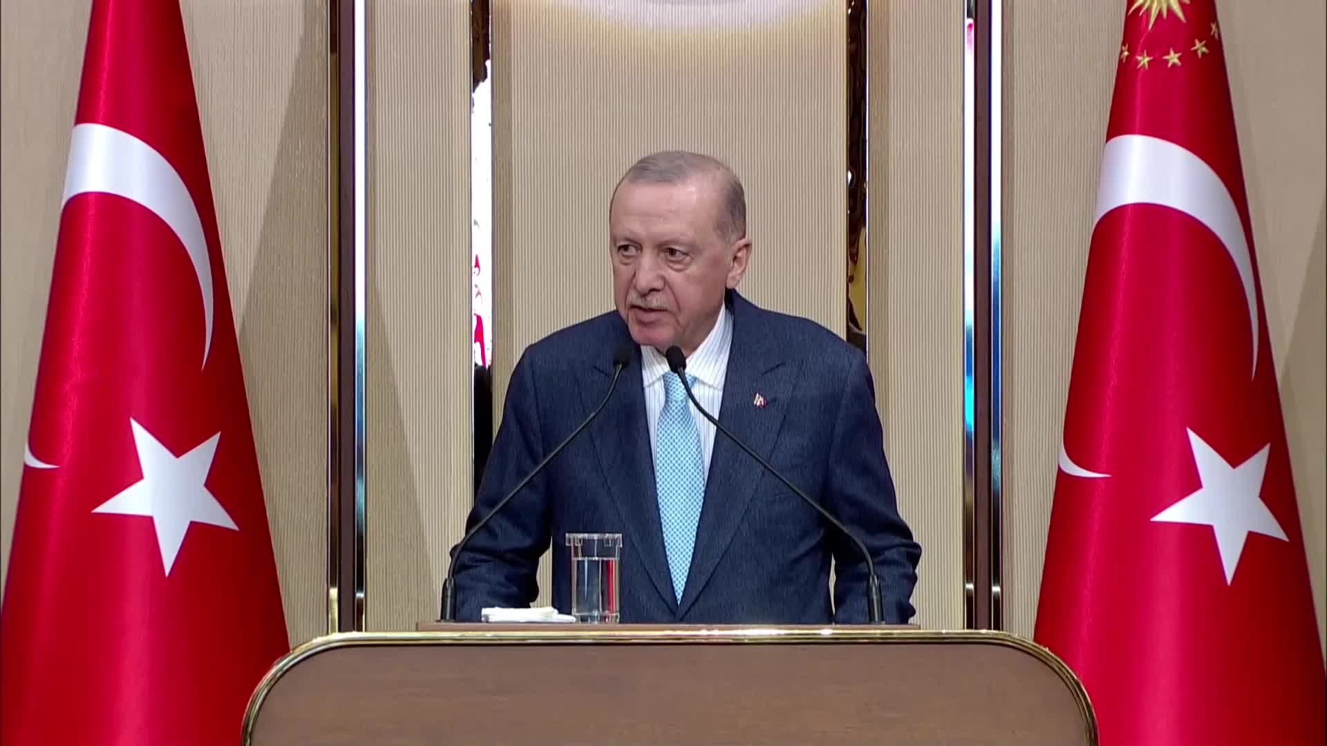 Cumhurbaşkanı Recep Tayyip Erdoğan: "Öğretmene kalkan el, bu milletin istiklaline vurulmuş bir hançerdir"