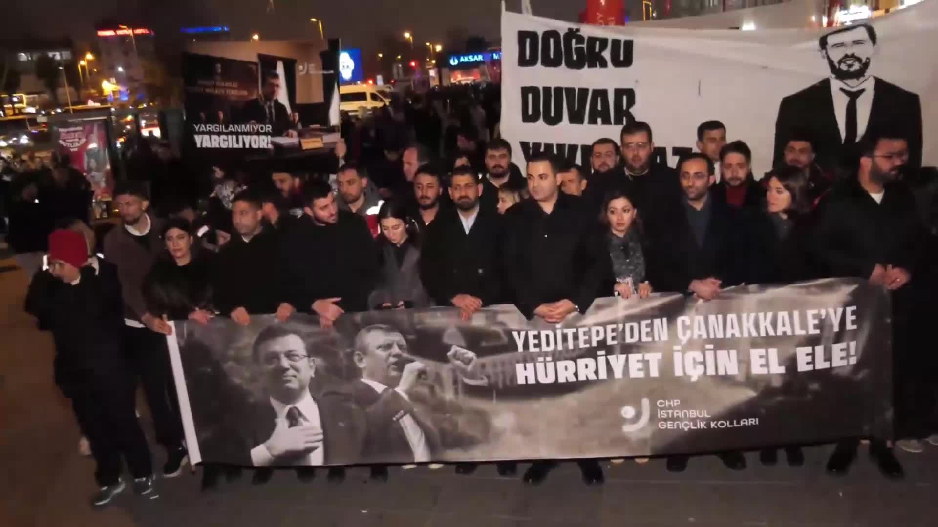 CHP'nin "Millet İradesine Sahip Çıkıyor" mitingi... CHP Gençlik Kolları Başkanı Cem Aydın: "Gençler geleceğine sahip çıktıkça da bu ülkede umut hiçbir zaman bitmez”